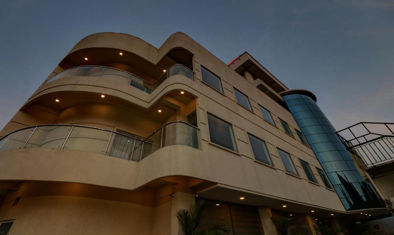 Treebo Tryst Sreepadmanabha Balaramapuram Hotel Kovalam Kültér fotó